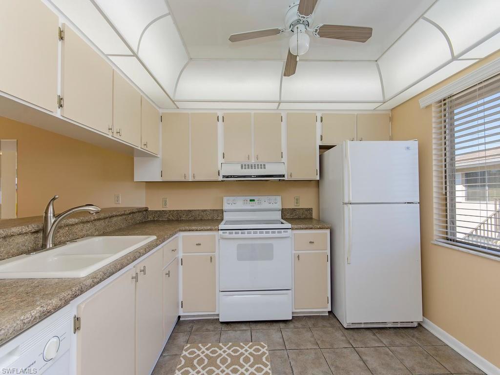 NAPLES SUNRISE - Residential