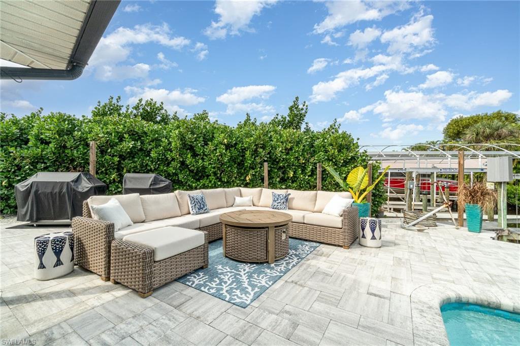 TAHITIAN SHORES - Residential