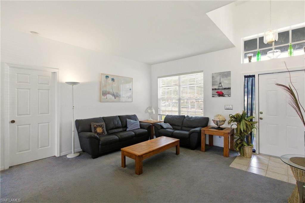 8821 Woodgate Manor CT