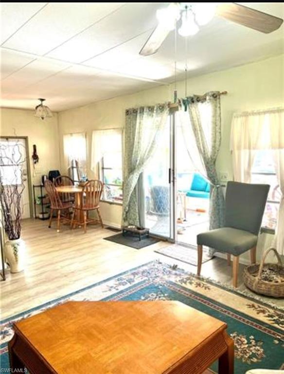 MOBILE MANOR - Residential