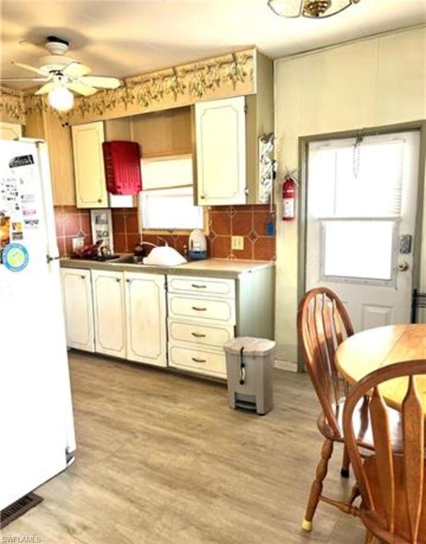 MOBILE MANOR - Residential