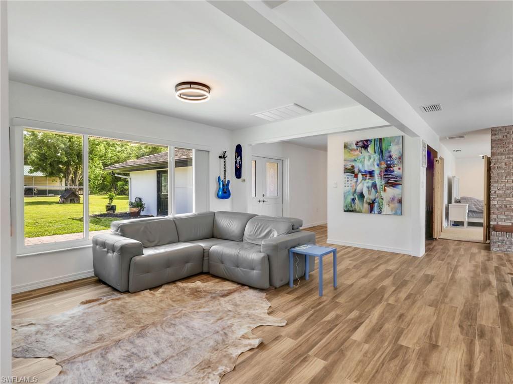 ACREAGE - Residential