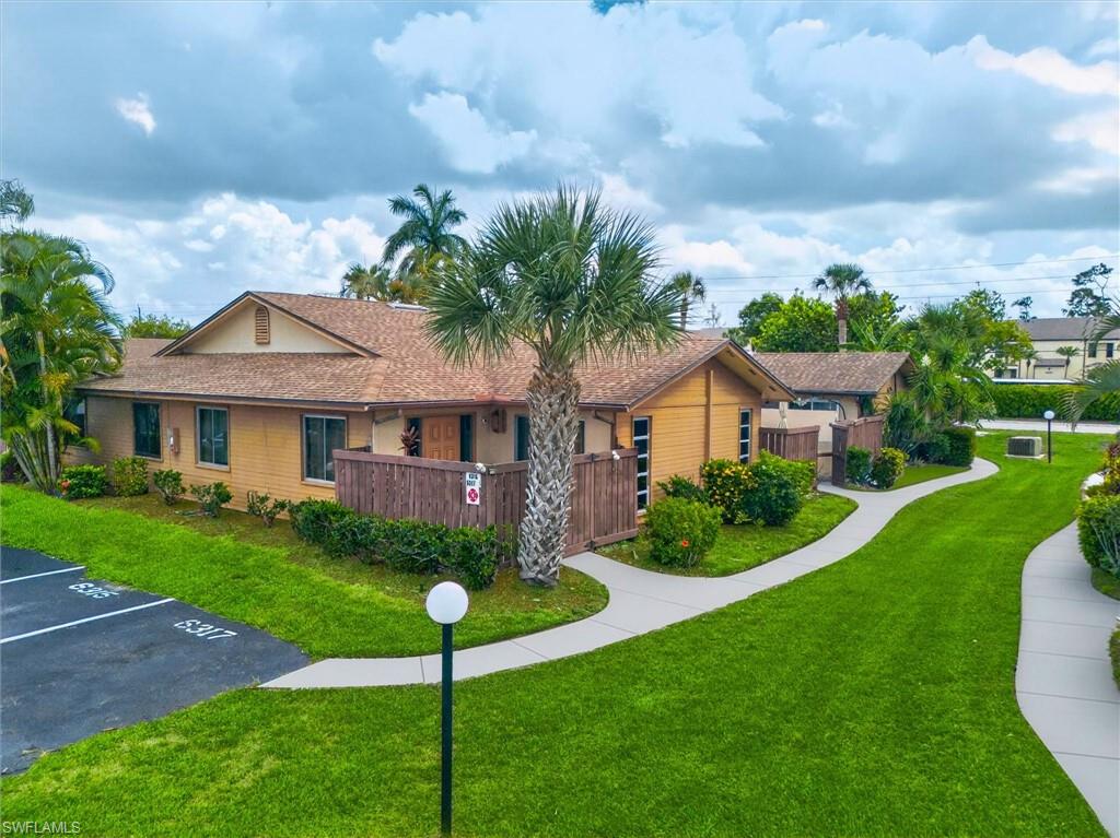ROYAL WOODS - Residential