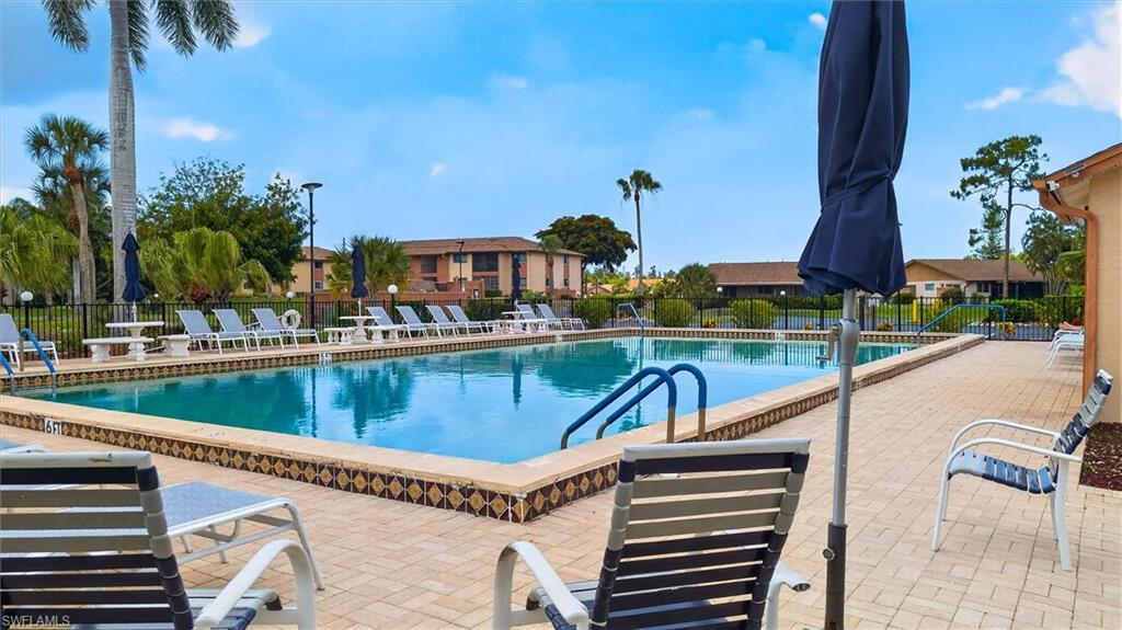 ROYAL WOODS - Residential