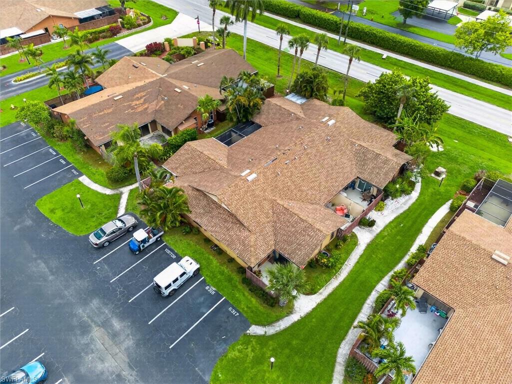 ROYAL WOODS - Residential