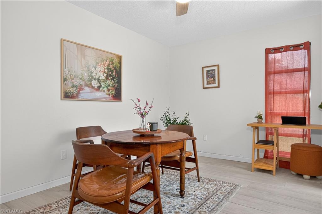 ROYAL WOODS - Residential