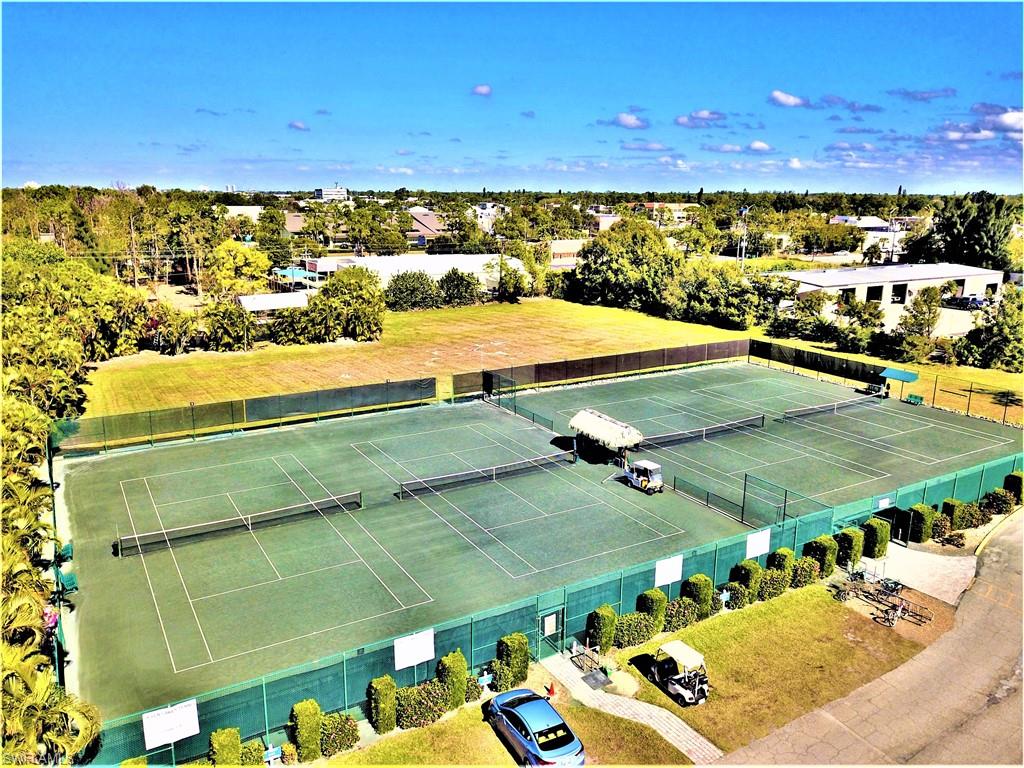 SEVEN LAKES - Residential