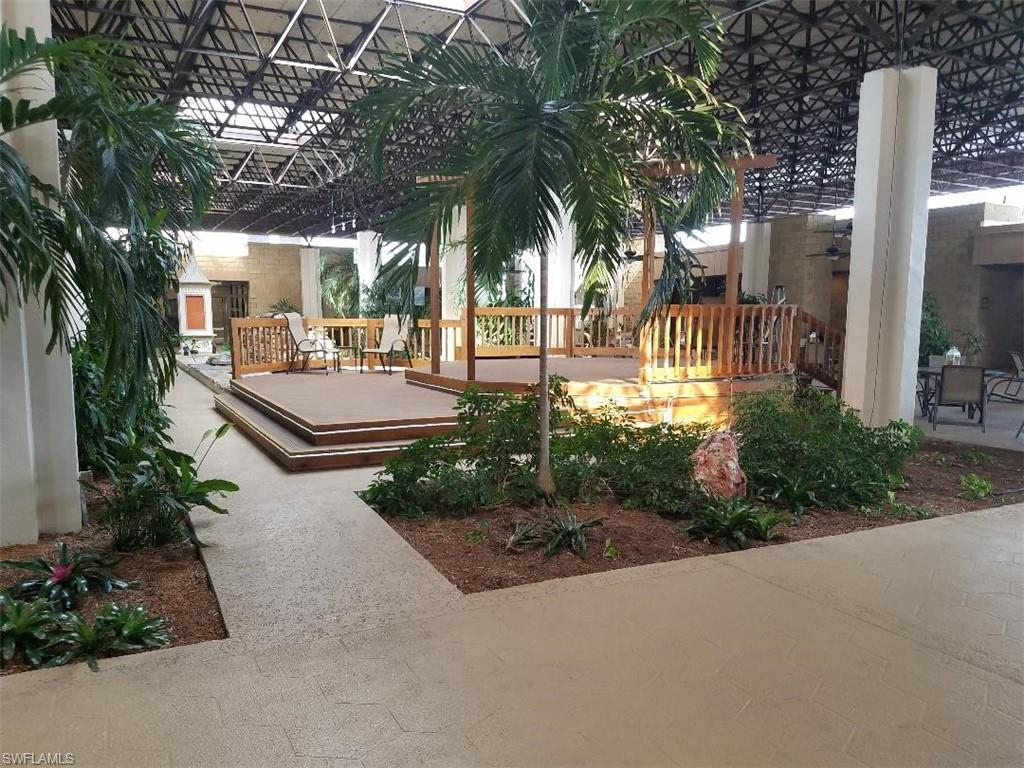 SEVEN LAKES - Residential