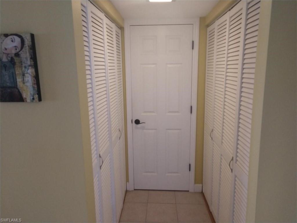 SEVEN LAKES - Residential