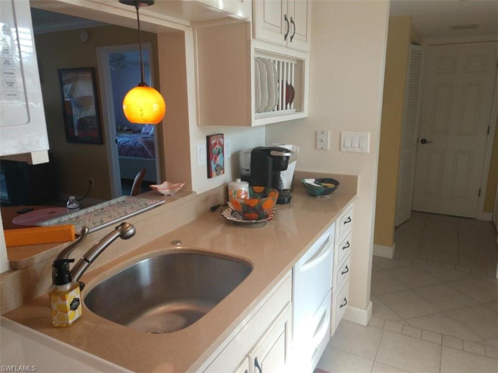 SEVEN LAKES - Residential