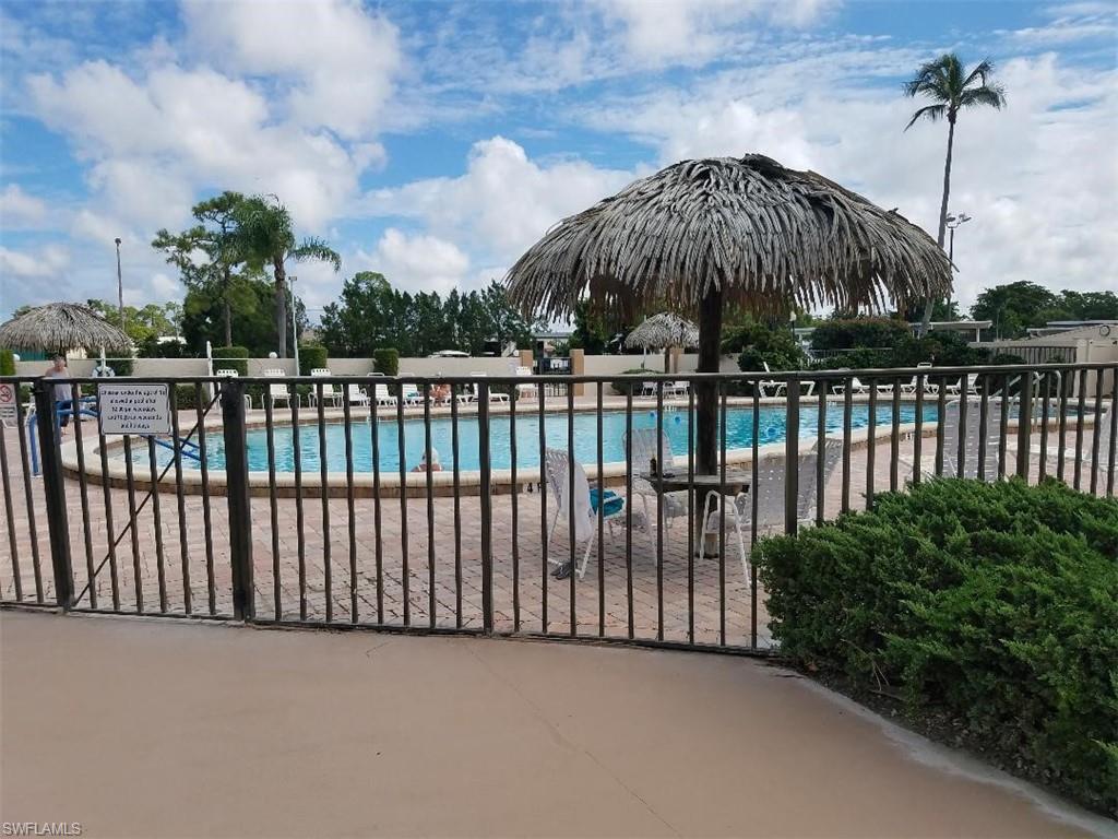 SEVEN LAKES - Residential