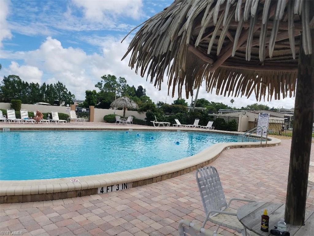 SEVEN LAKES - Residential