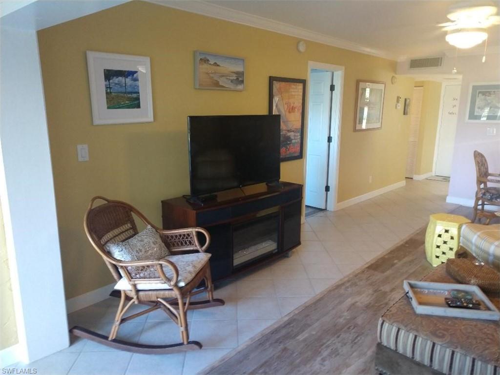 SEVEN LAKES - Residential