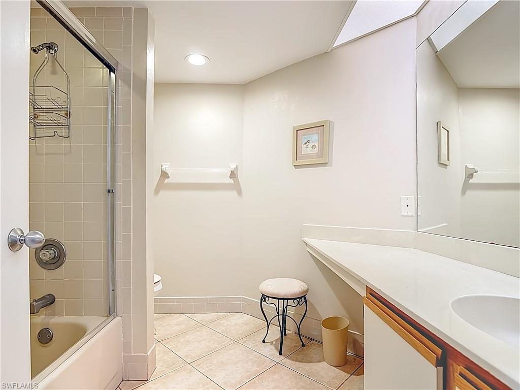 FOREST VILLAS - Residential