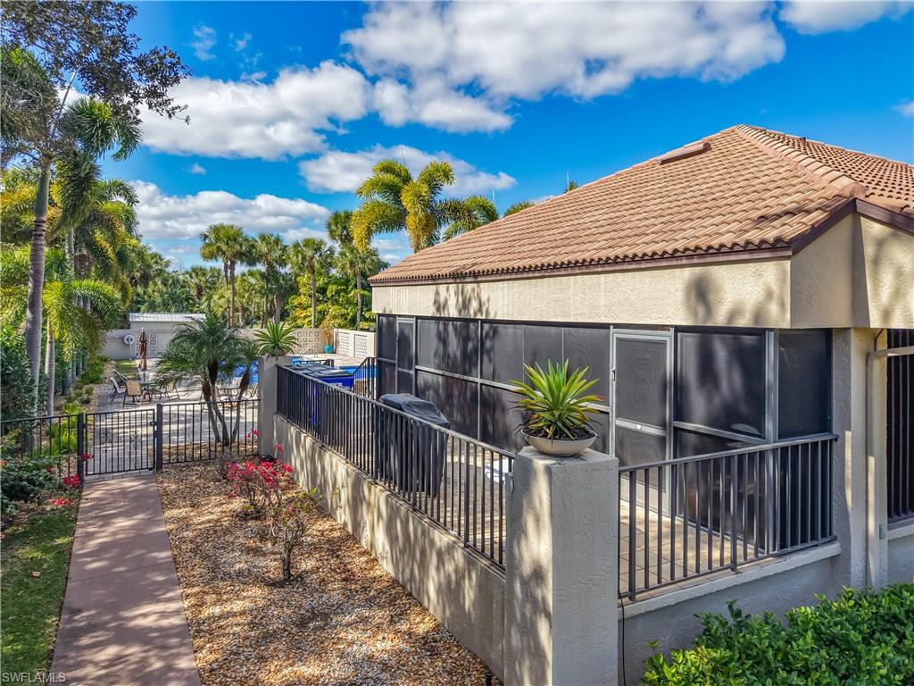 FOREST VILLAS - Residential