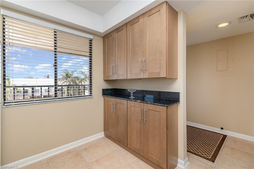 BAY VILLAGE CONDO - Residential