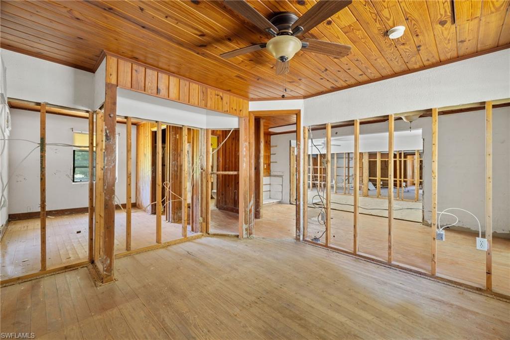 SEAGRAPE - Residential