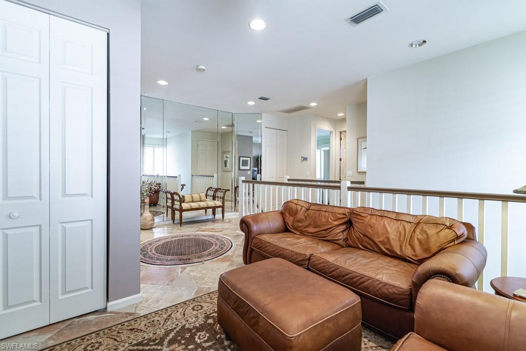 CRESCENT - Residential Lease