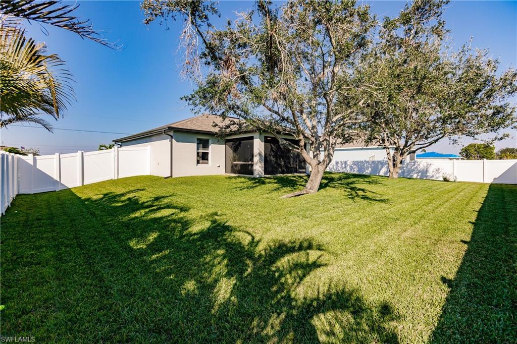 CAPE CORAL - Residential