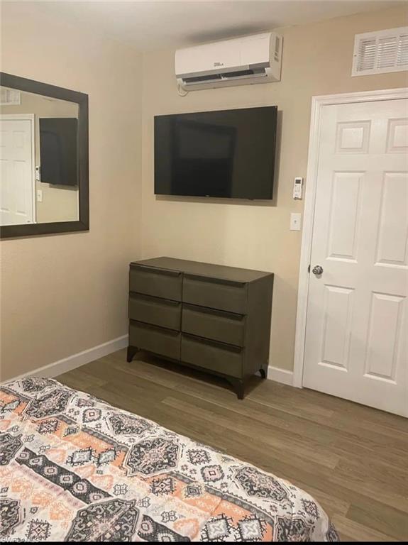 NAPLES 701 - Residential Lease