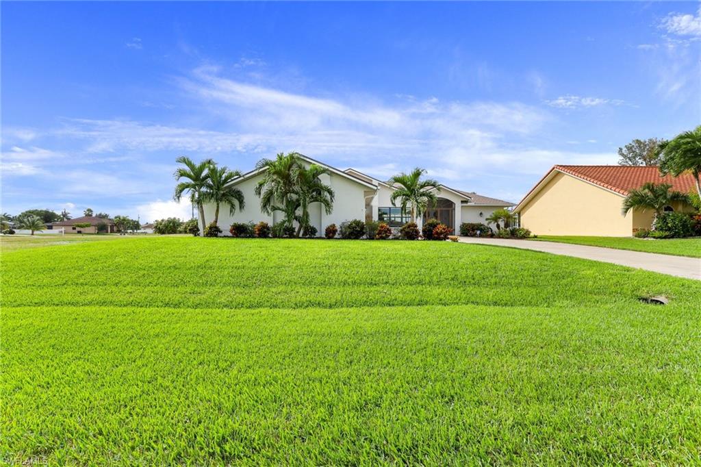 CAPE CORAL - Residential