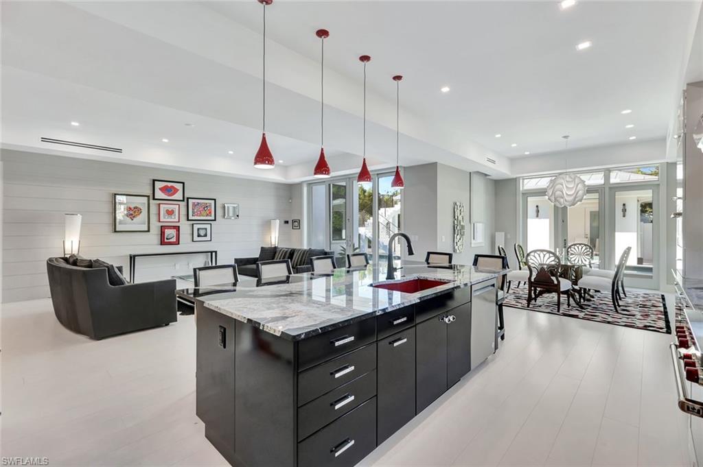 OLDE NAPLES - Residential