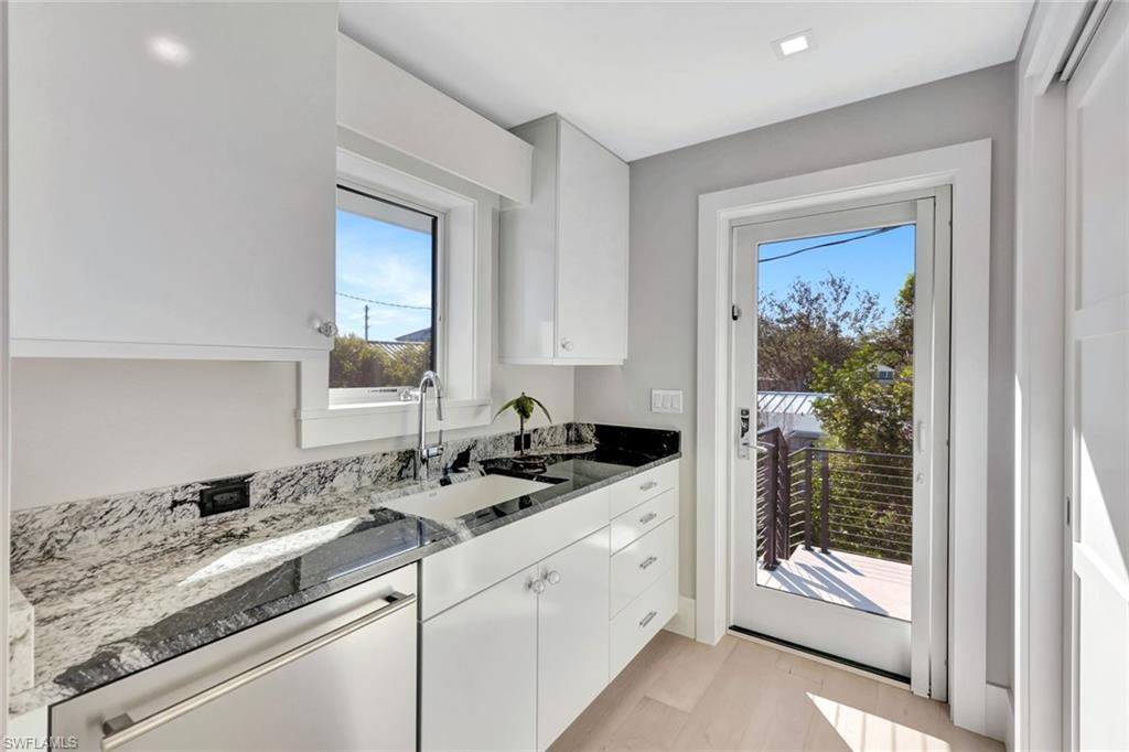 OLDE NAPLES - Residential