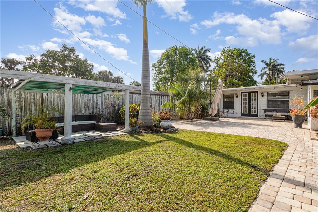 ALABAMA GROVE TERRACE - Residential