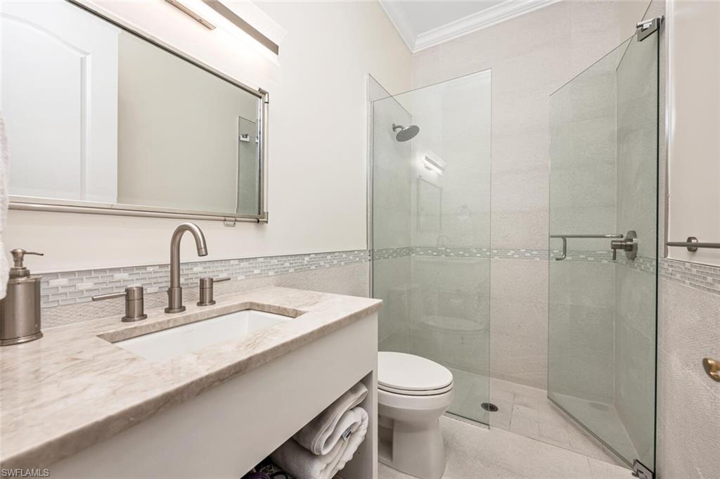 CREEKSIDE - Residential