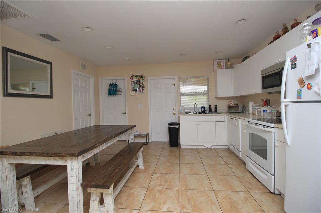 GOLDEN GATE CITY - Residential