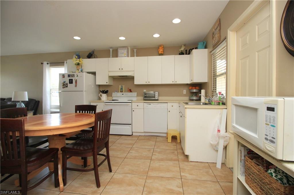 GOLDEN GATE CITY - Residential