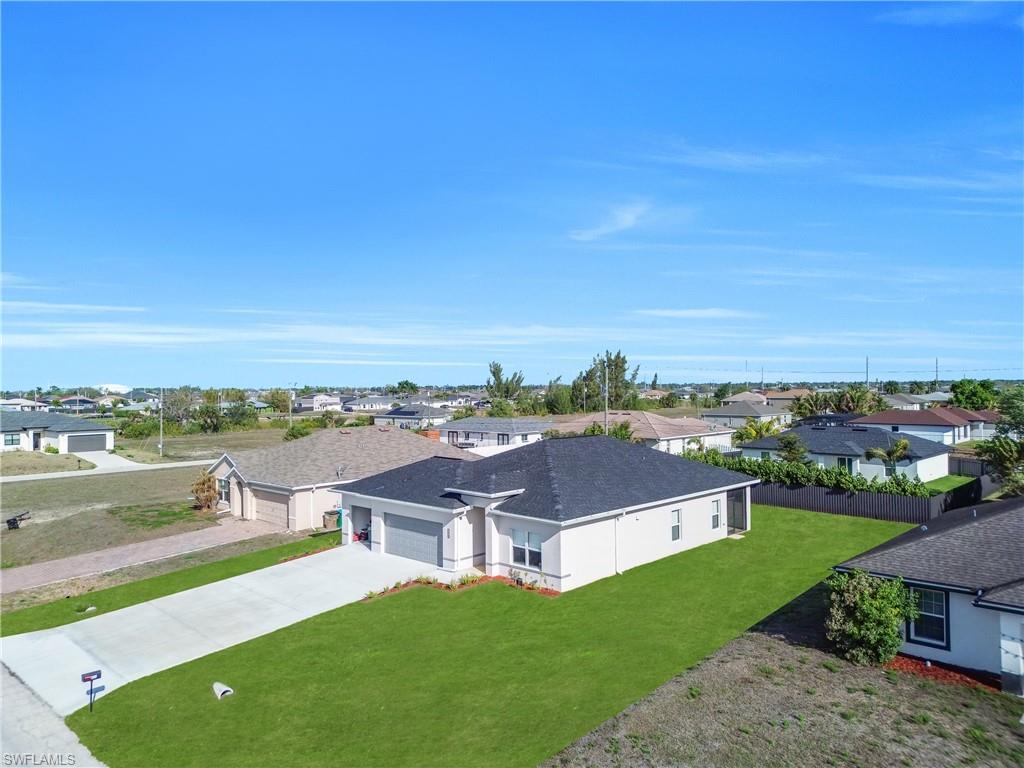 CAPE CORAL - Residential