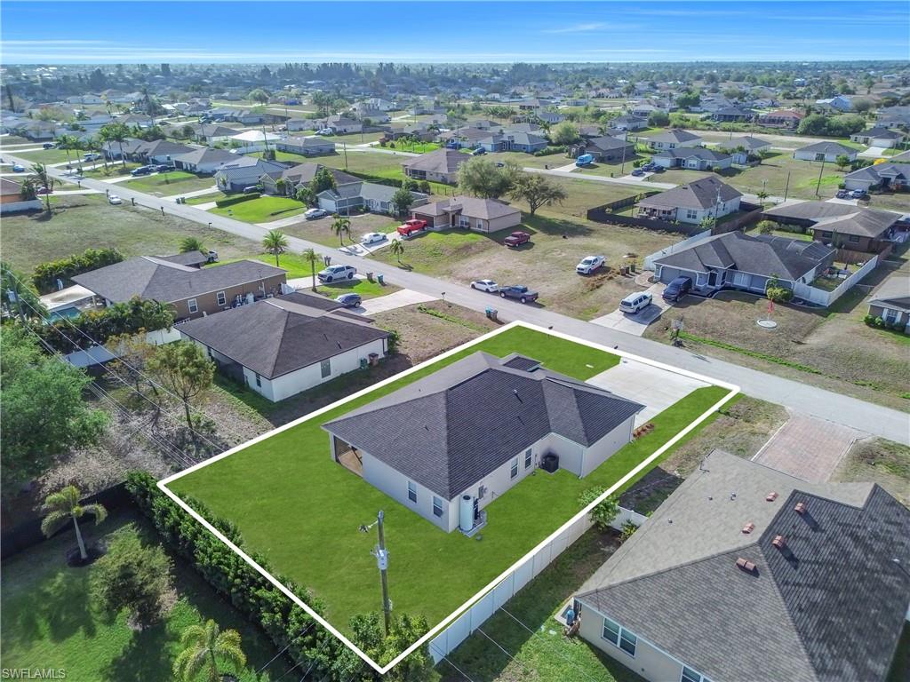 CAPE CORAL - Residential