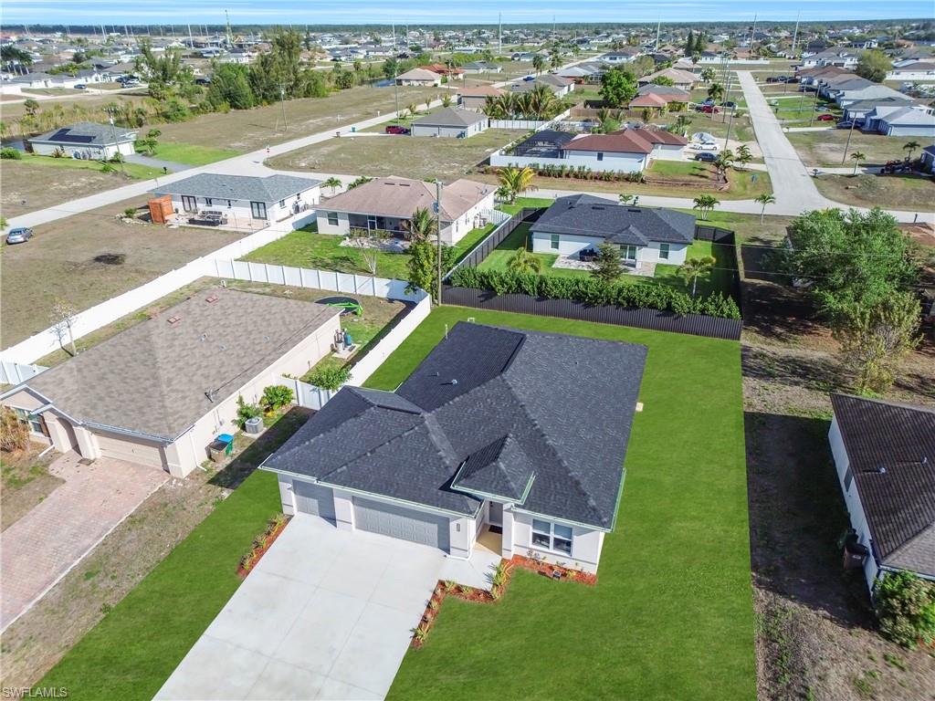 CAPE CORAL - Residential