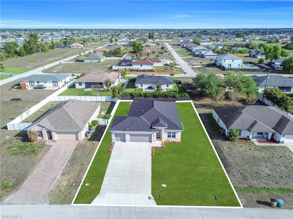 CAPE CORAL - Residential