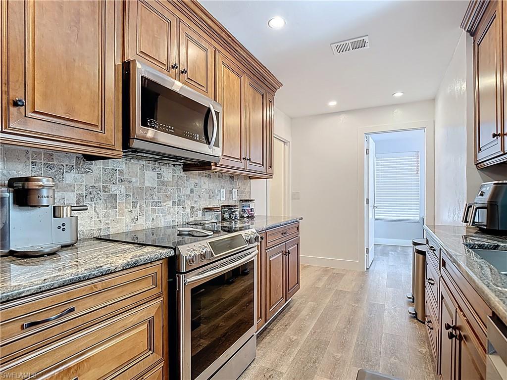 GOLDEN GATE ESTATES - Residential