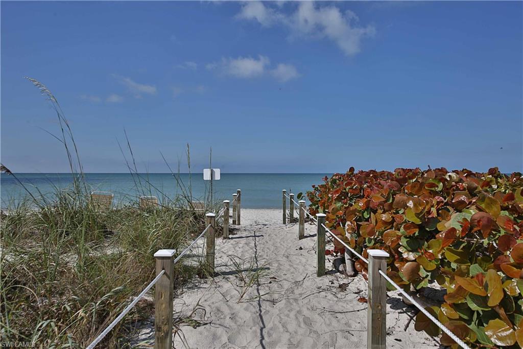 BAREFOOT BEACH - Residential
