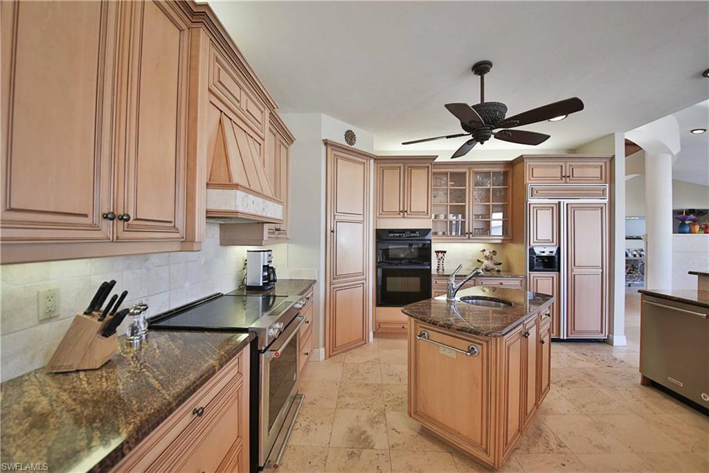 BAREFOOT BEACH - Residential