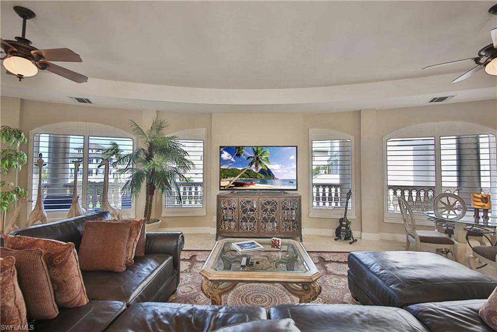 BAREFOOT BEACH - Residential