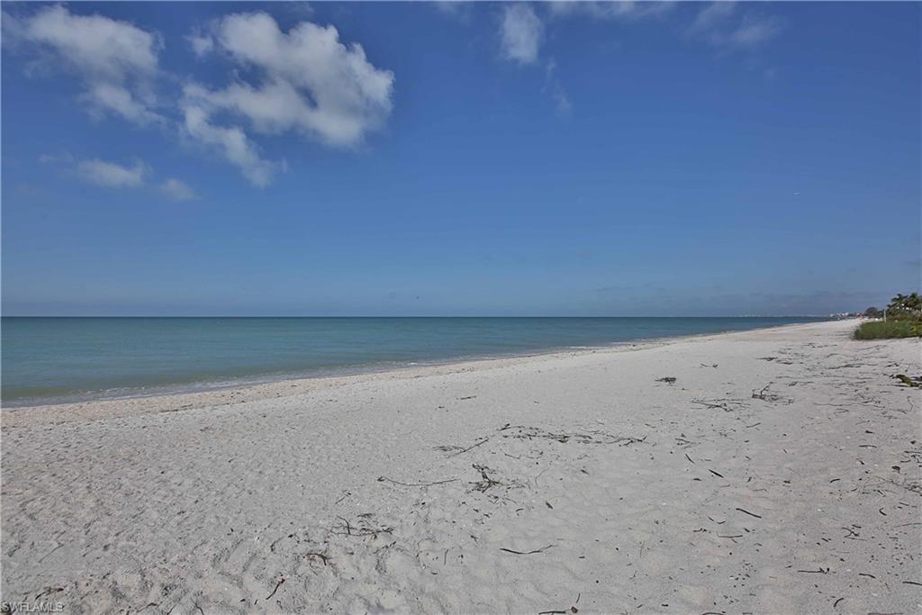 BAREFOOT BEACH - Residential