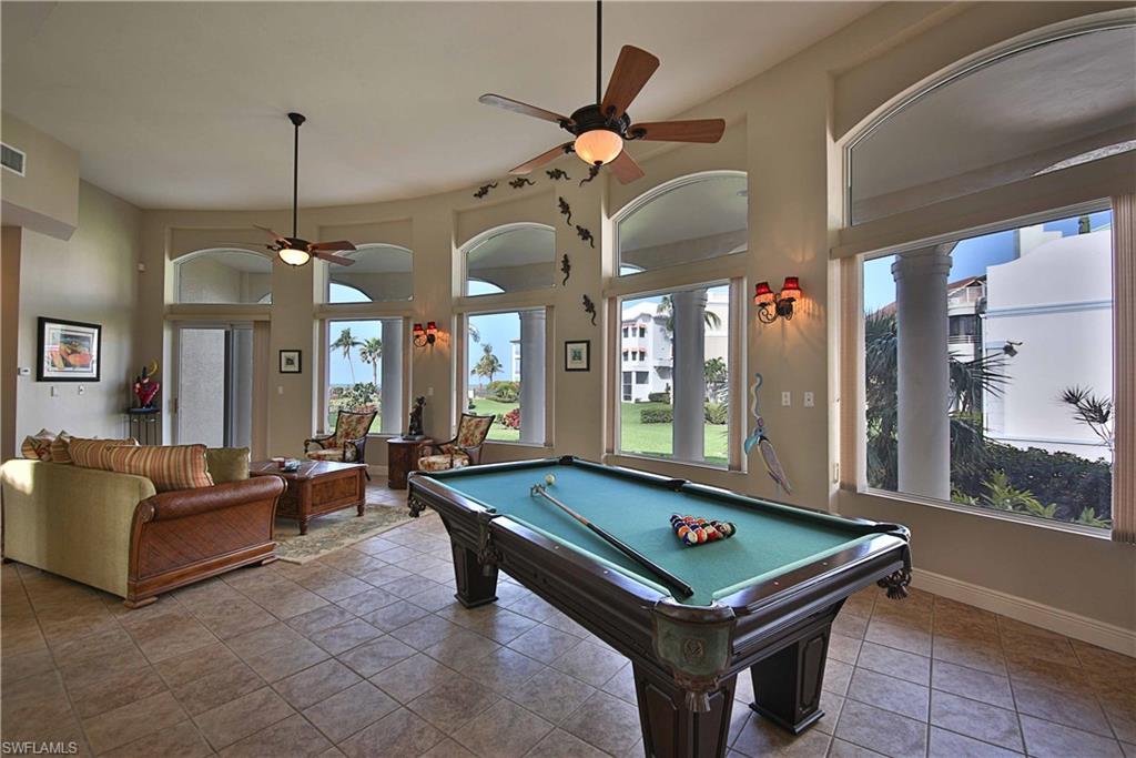 BAREFOOT BEACH - Residential