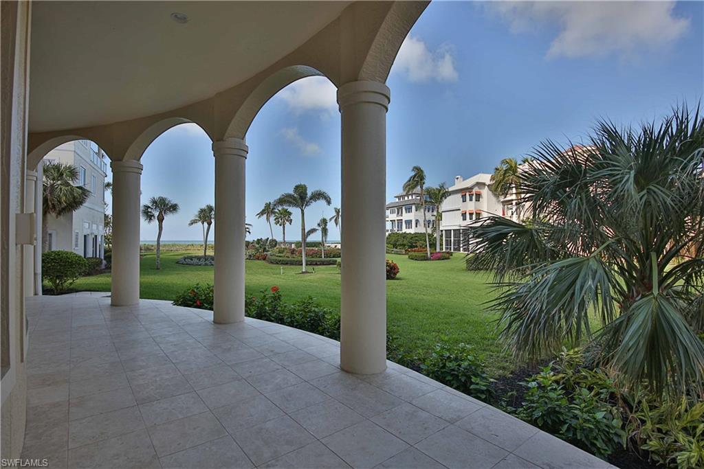 BAREFOOT BEACH - Residential