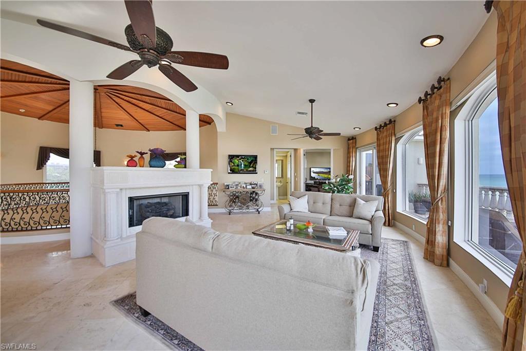 BAREFOOT BEACH - Residential