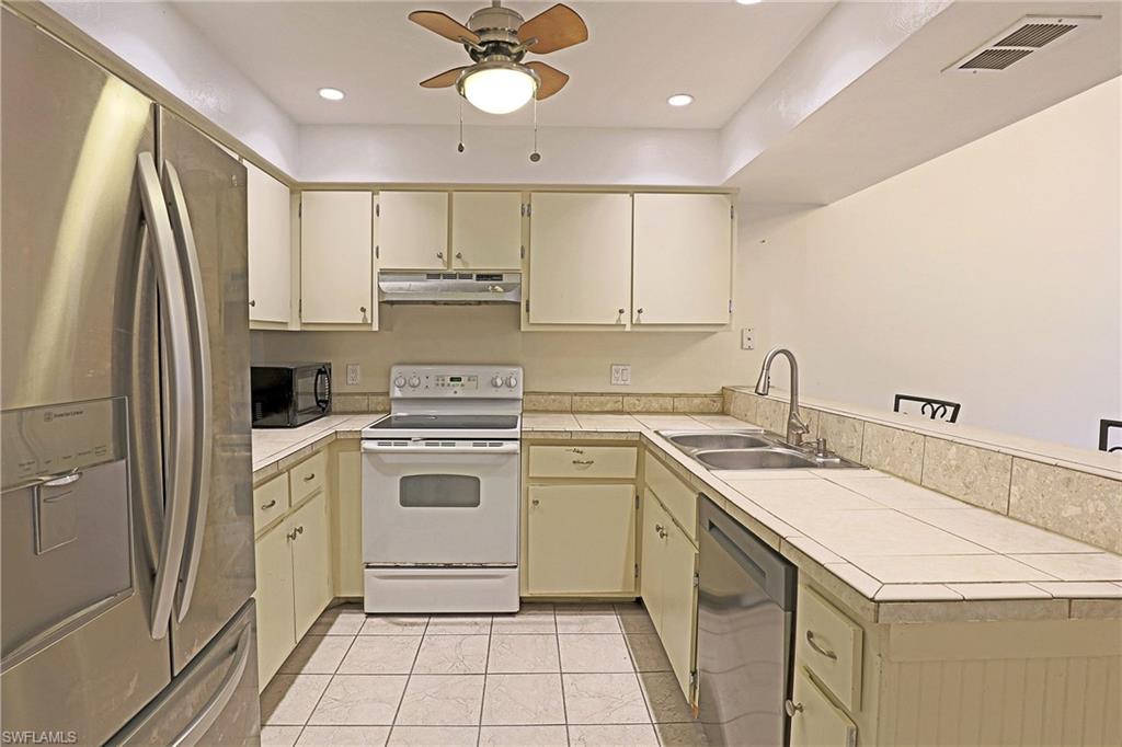 SANDALWOOD ESTATES - Residential