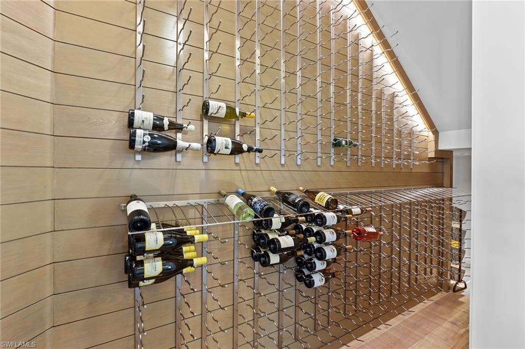 AQUALANE SHORES - Residential