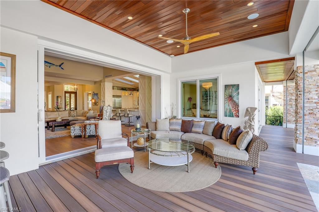 AQUALANE SHORES - Residential