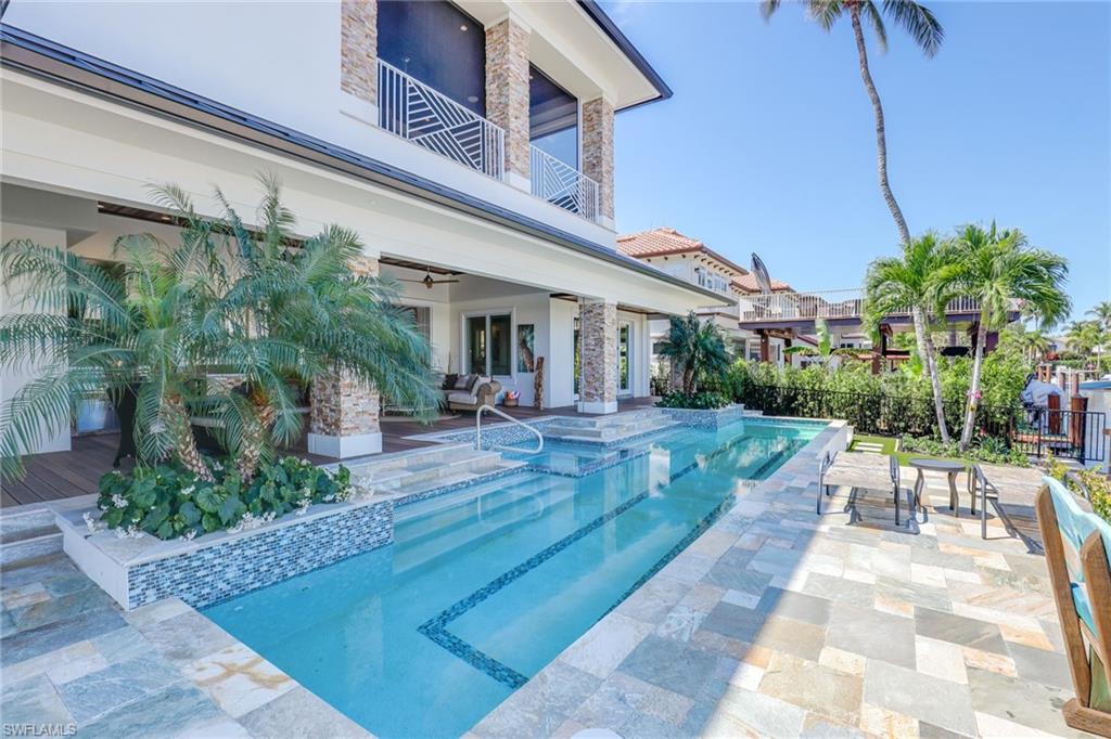 AQUALANE SHORES - Residential