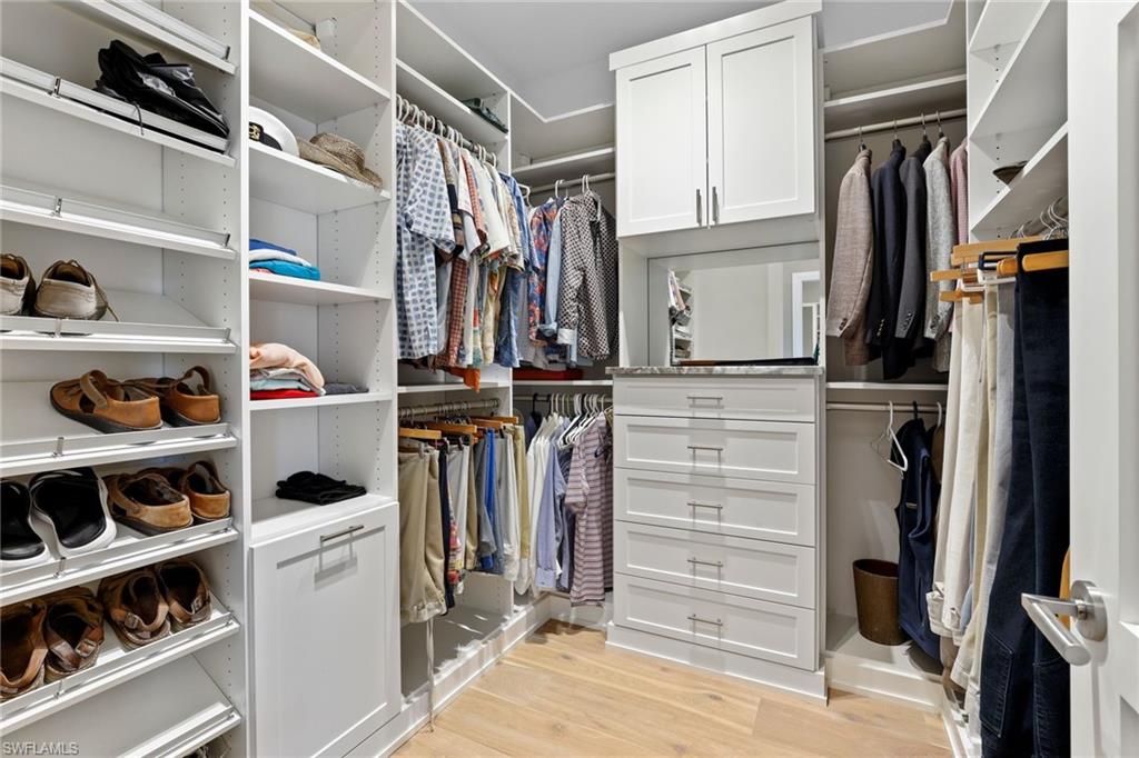 AQUALANE SHORES - Residential