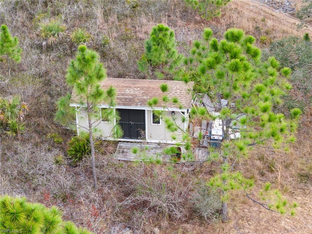 GOLDEN SHORES - Land