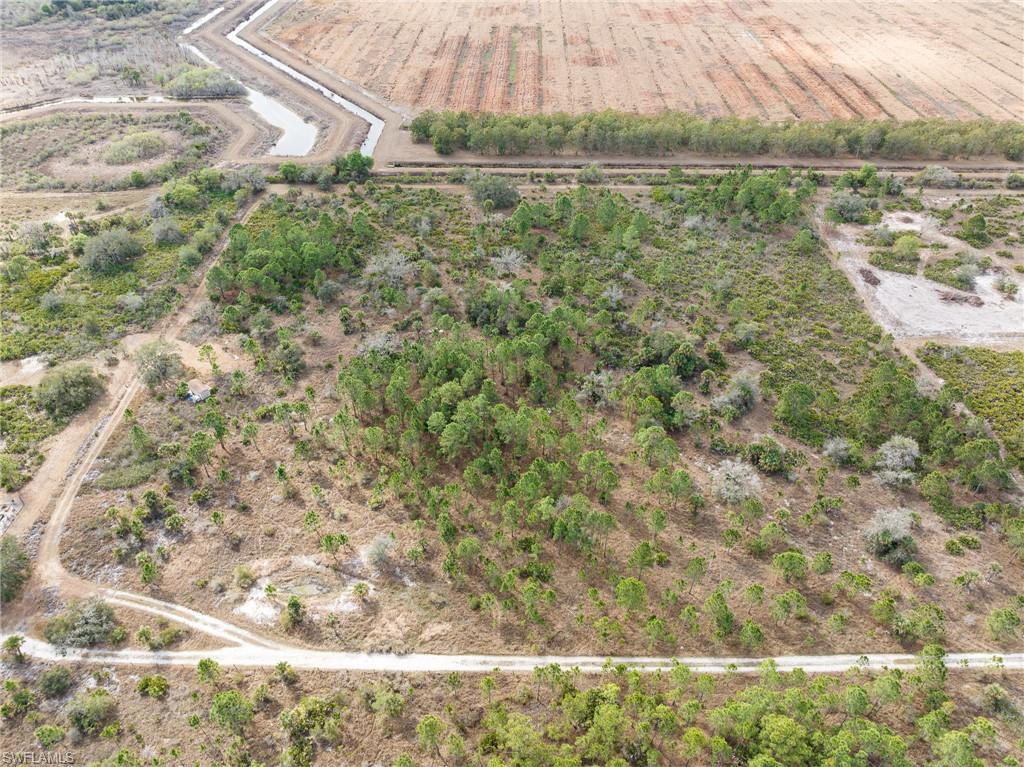 GOLDEN SHORES - Land